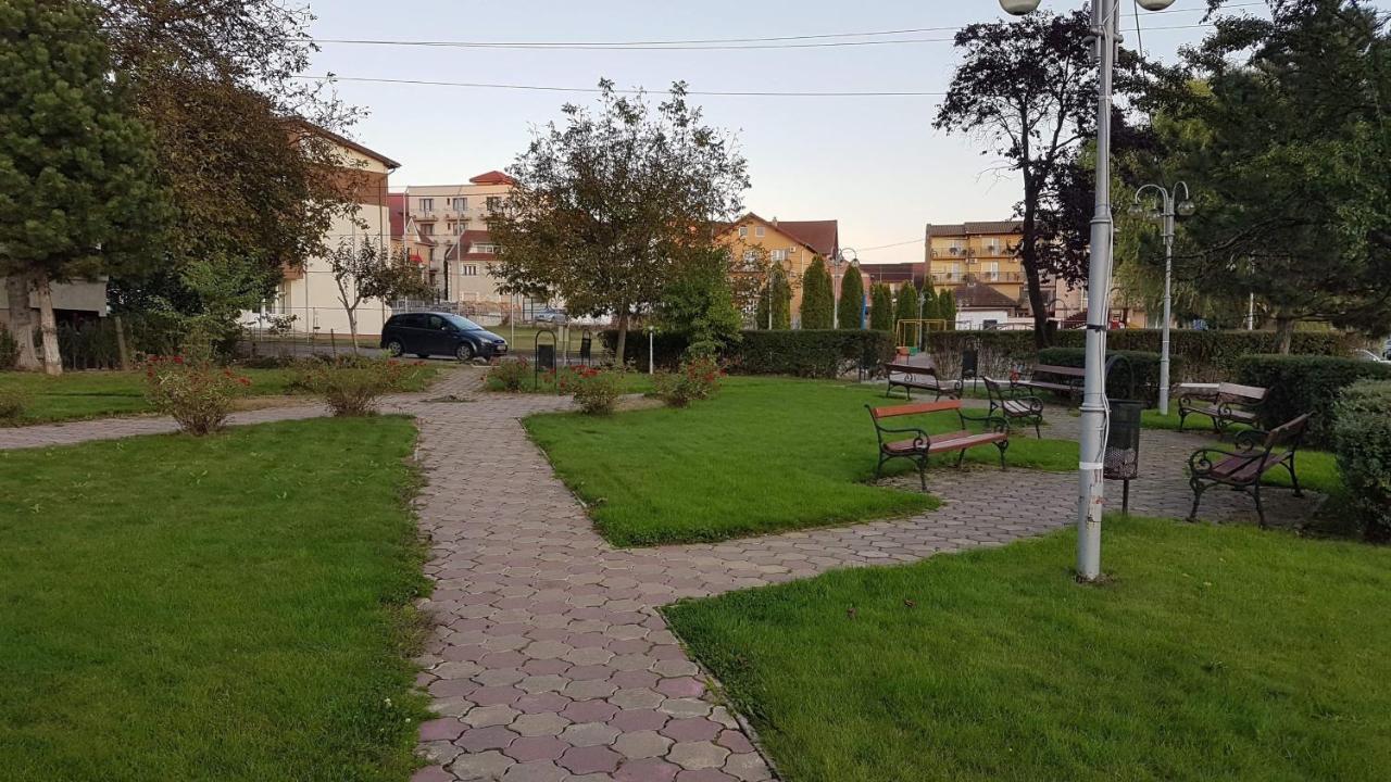 Garsoniera Ania Baile Felix Apartment ภายนอก รูปภาพ